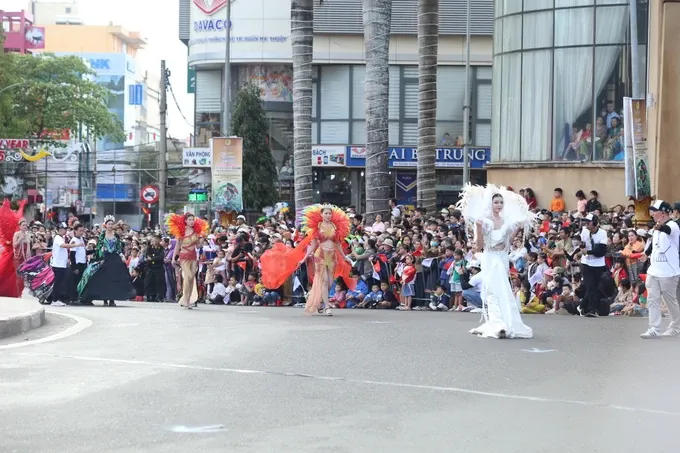 98-3618-2642.jpg (1)